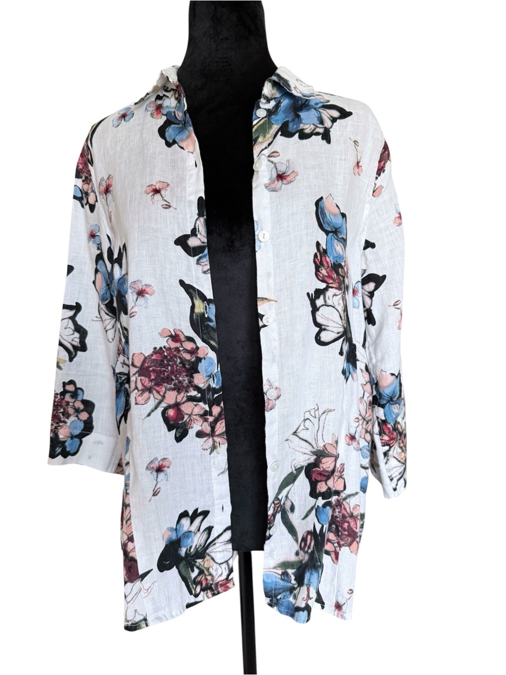 Faith & Zoe Linen Floral Button-Front Top Sz S